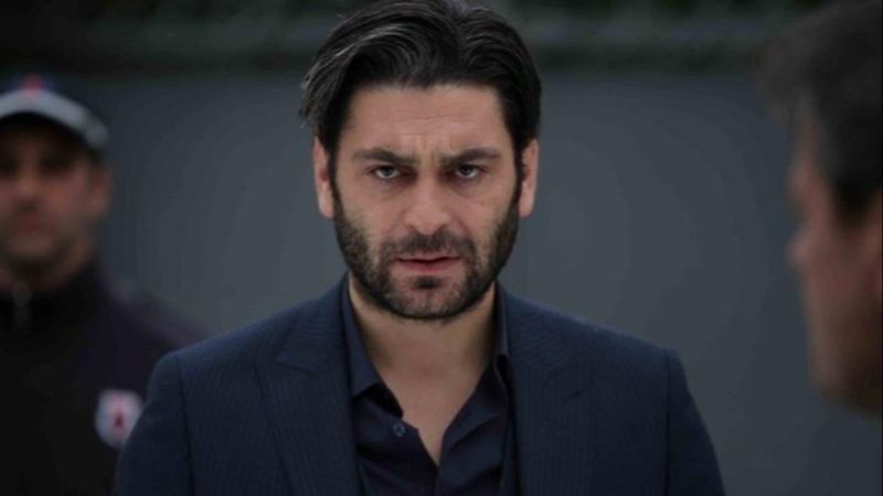 EDHO'da düşman sevindirecek iddia! İlyas Çakırbeyli diziden ayrılıyor mu? Hızır Reis'in eli koluydu...