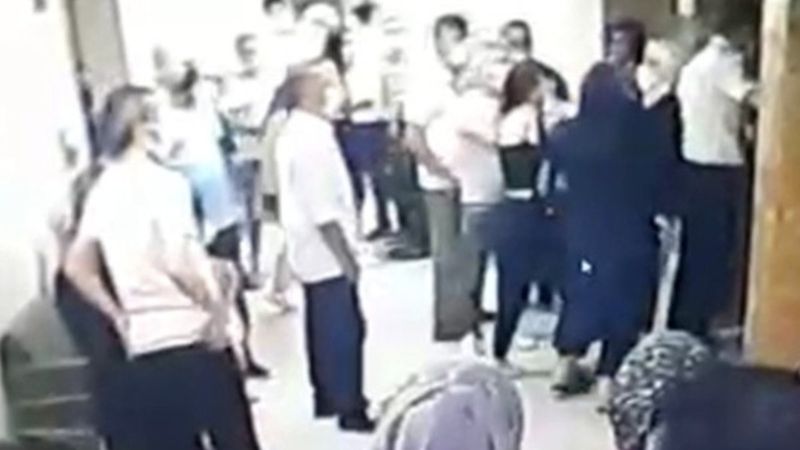 Esenyurt'ta hastanede asansöre binme kavgası