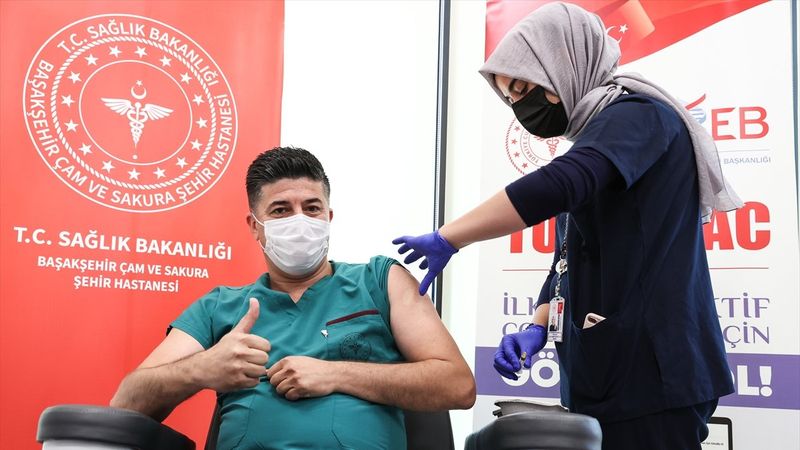 Turkovac, İstanbul'daki gönüllülere uygulanıyor