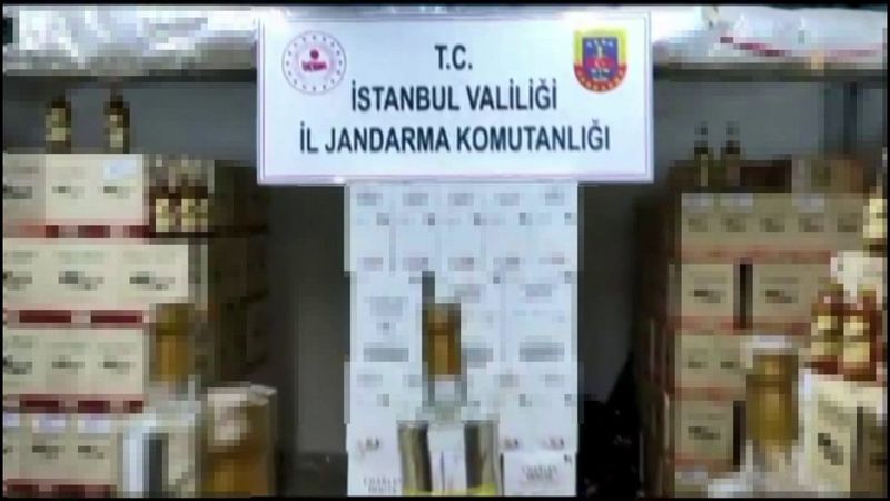 İstanbul’da 10 bin litre sahte içki ele geçirildi
