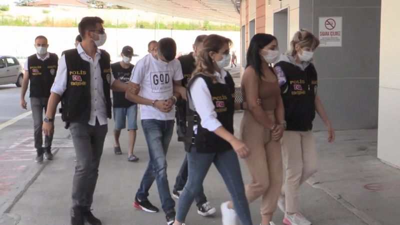 Eskişehir’de 2 kişi, fuhuş operasyonunda tutuklandı