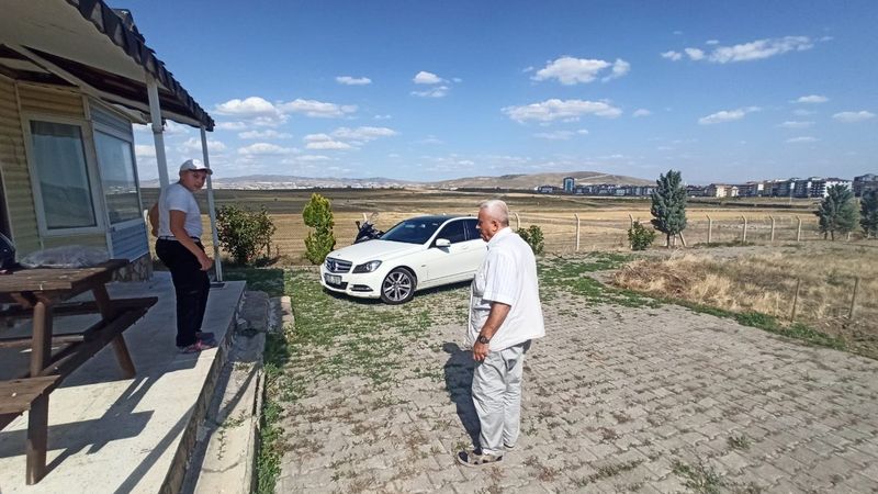 Ankara'da bir eve dadanan hırsızlar isyan ettirdi