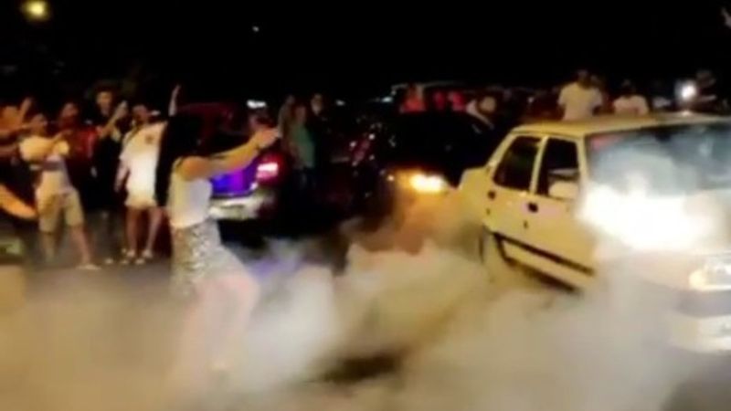 Beylikdüzü'nde yol ortasında eğlence