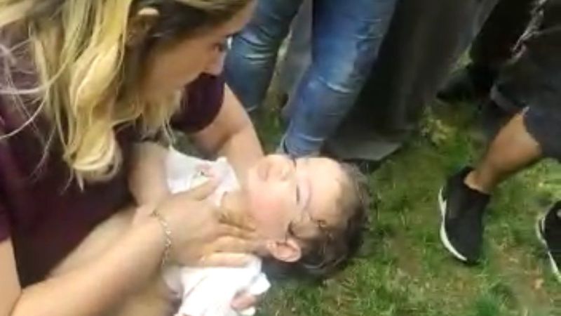 Bursa'da dili boğazına kaçan çocuğun kurtarılma anı
