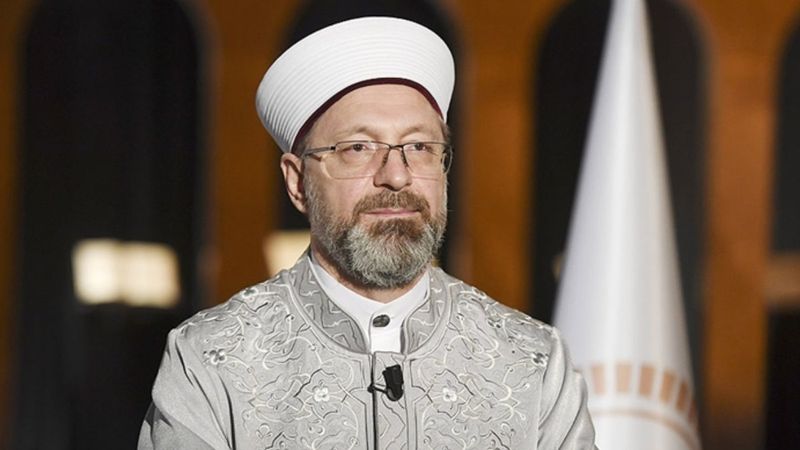 Ali Erbaş'tan, Kadıköy Surp Takavor Kilisesi'ne saygısızlığa tepki