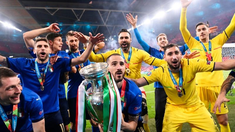 Donnarumma penaltıyı kurtarınca neden sevinmedi