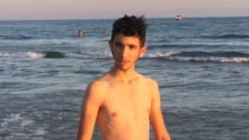 Antalya'da sahilde fotoğraf çekilen Barış'tan haber alınamıyor