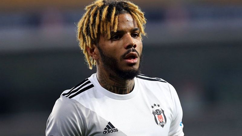 Galatasaray ve Beşiktaş'ın Rosier yarışı