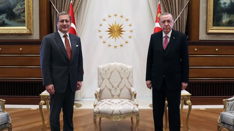 Cumhurbaşkanı Erdoğan, Galatasaray Başkanı Burak Elmas'ı kabul etti