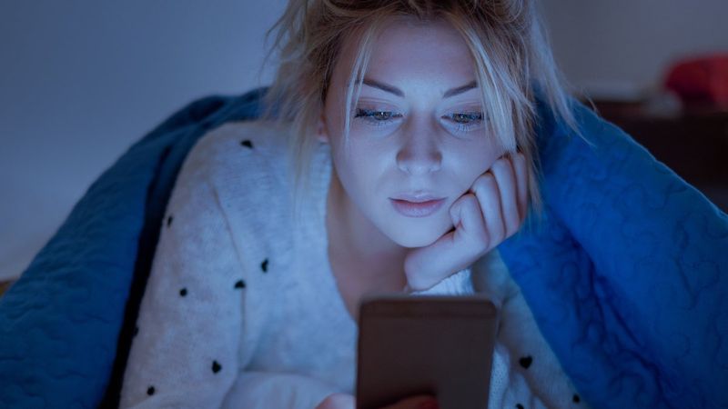 Mavi ışığın cilt üzerindeki etkileri