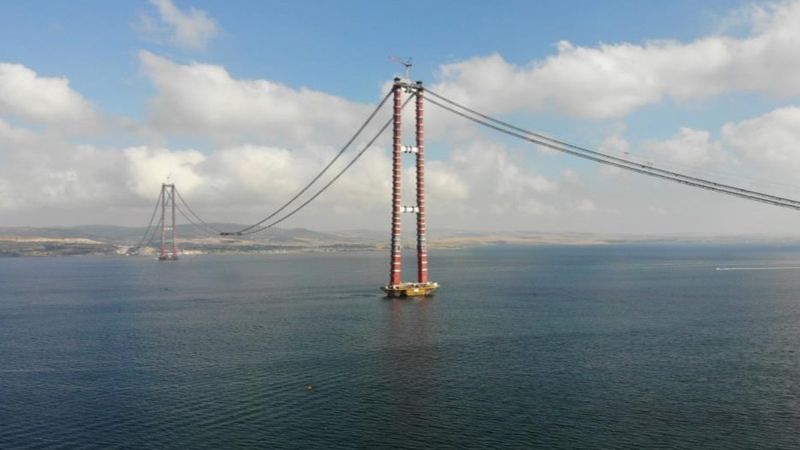 Tatilcilerin gözü kulağı Çanakkale Köprüsü'nde