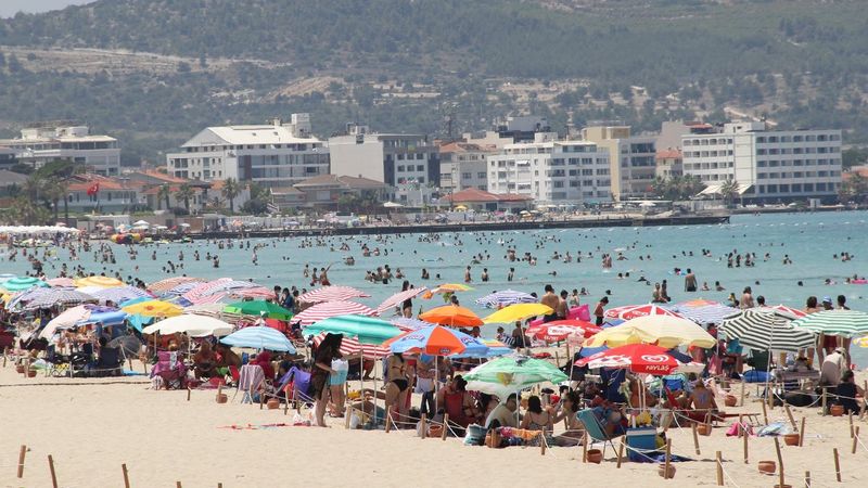Çeşme'de 9 günlük tatil yoğunluğu