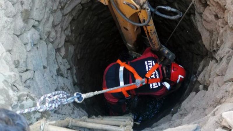 Muğla'da kurbanlık dana kuyuya düştü