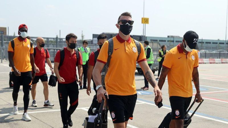 PSV, Galatasaray'ın paylaşımına cevap verdi