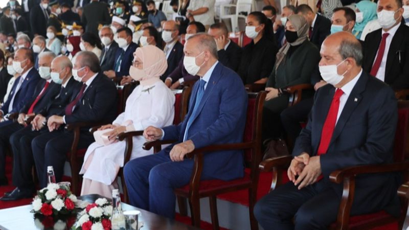 Cumhurbaşkanı Erdoğan, Kıbrıs'ta düzenlenen törene katıldı
