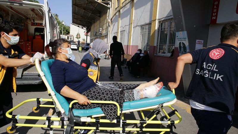 Acemi kasaplar, soluğu hastanede aldı