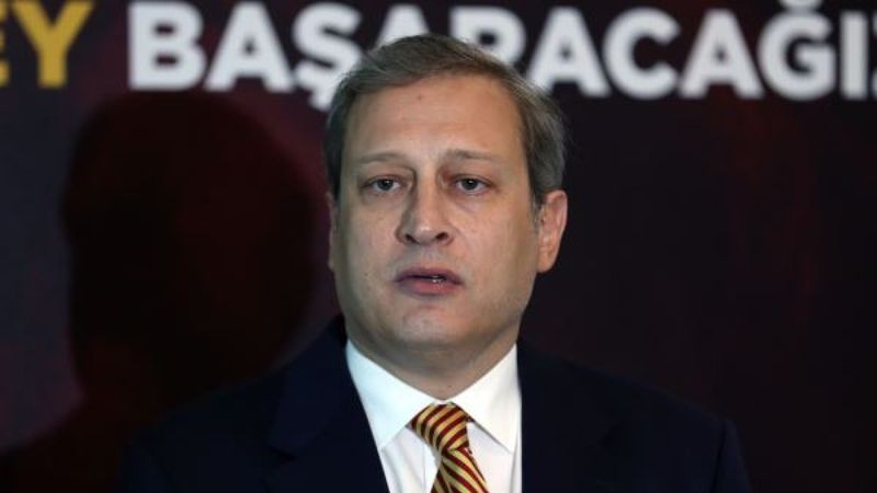 Burak Elmas, bazı oyuncularla ayrılık görüşmesi yaptı