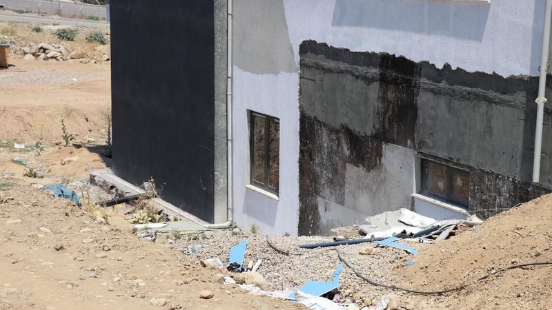 Denizli'deki inşaat işçisi, yol kenarında ölü bulundu