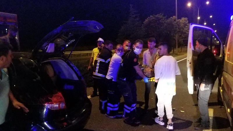 Kütahya'da kaza yapan çift, ağır yaralandı