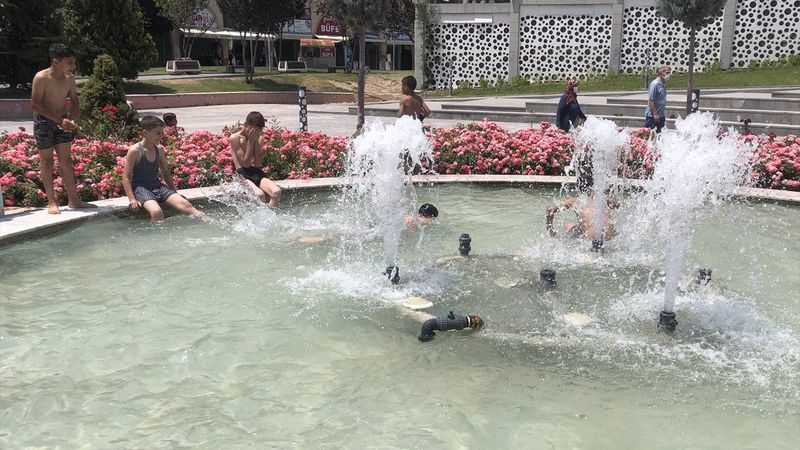 Konya'da süs havuzunda tehlikeli serinlik