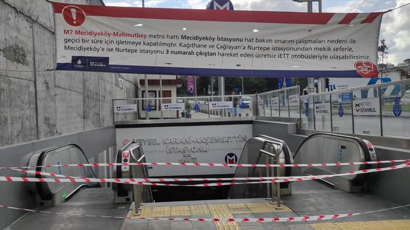 İstanbul’da metroda yangın