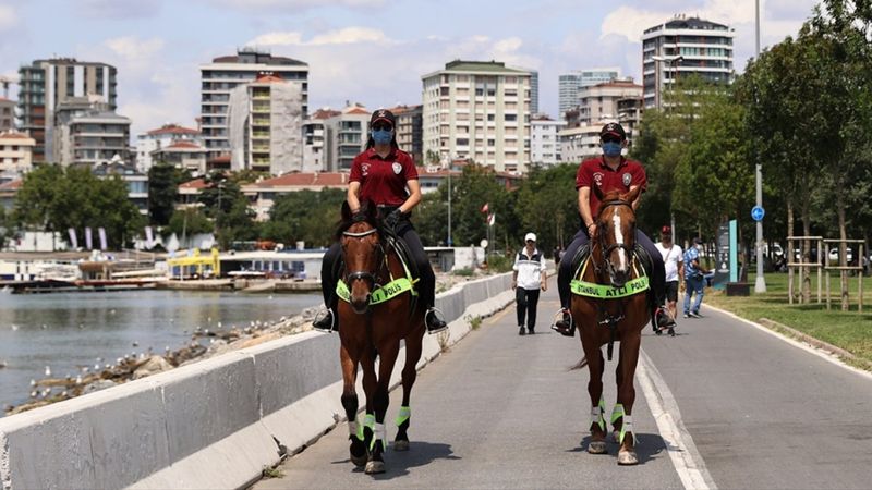 Caddebostan Sahili'nde koronavirüs denetimi