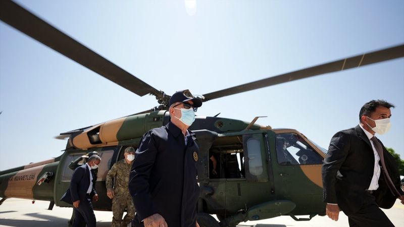 Hulusi Akar, sınır hattında