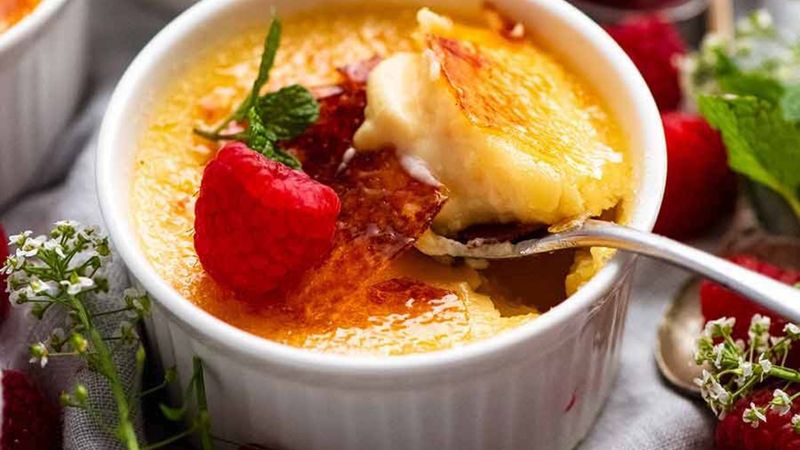 Bir Fransız klasiği! Creme Brulee tarifi...