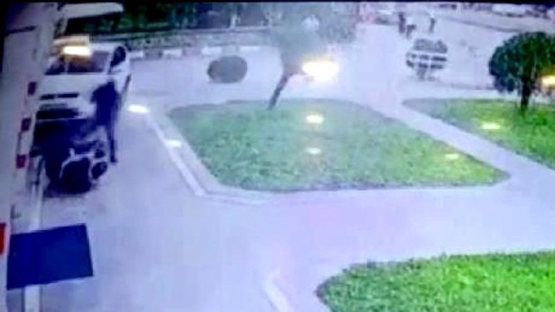 Diyarbakır’da fren yerine gaza basan sürücü