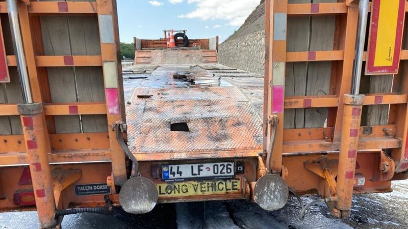 Erzurum’da seyir halindeki tırın çekicisinde yangın