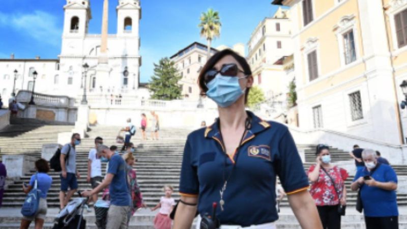 İtalya'da son 24 saatte 6 bin 513 yeni vaka