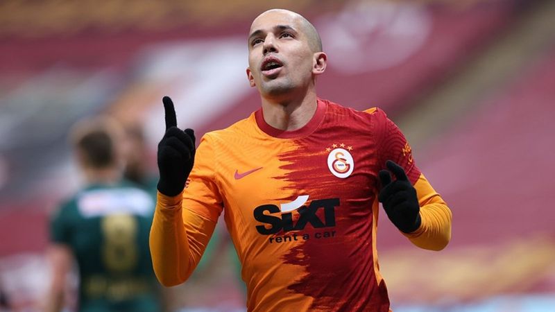 Fatih Terim, Feghouli'yi tamamen sildi