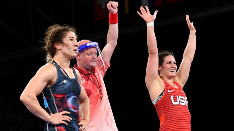 Milli güreşçi Yasemin Adar Tokyo'da çeyrek finalde kaybetti