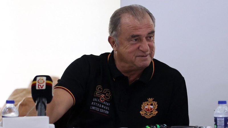 Fatih Terim yardımcılarına kucak açtı 