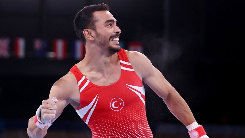 Milli cimnastikçimiz Ferhat Arıcan bronz madalya kazandı