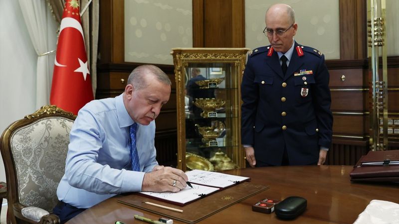 Cumhurbaşkanı Erdoğan YAŞ kararlarını onayladı