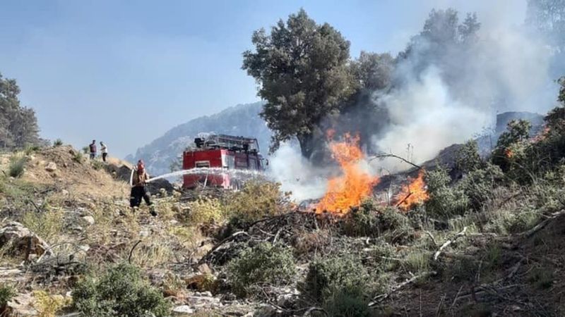 Isparta'daki orman yangınlarına komandolar da destek sağlıyor