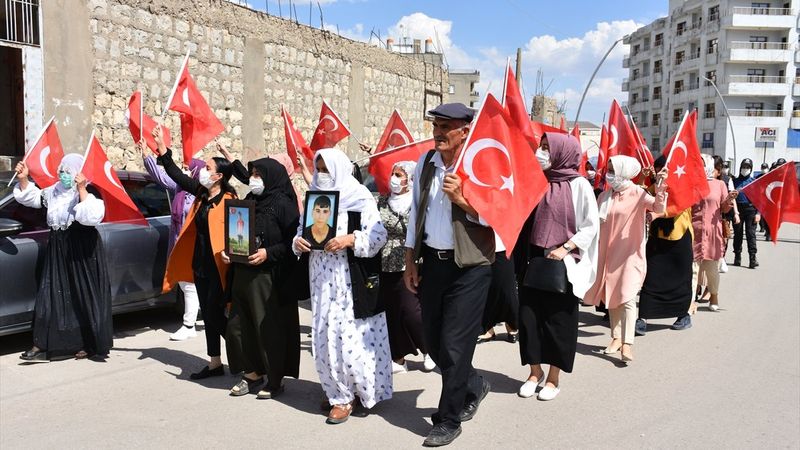 Şırnak’ta şehit ve gazi yakınları evlat nöbetinde