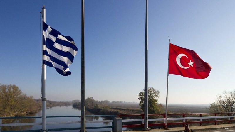 Yunanistan, Türkiye'ye sınırlarını açma kararı kaldı