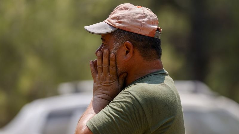 Manavgat'ta alevlerin ortasında kalan orman işçisinin anonsu