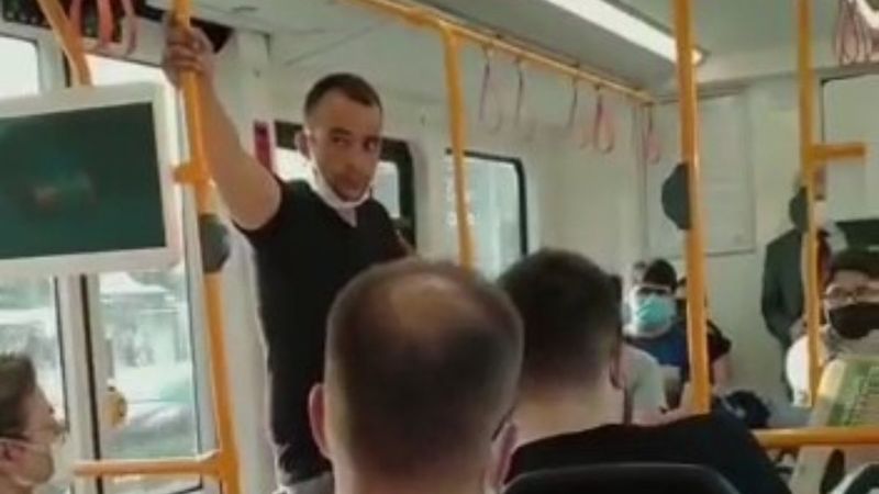 Bursa'da maskesiz şahsa vatandaştan müdahale