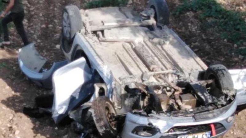 Kütahya'da kontrolden çıkan otomobil takla attı