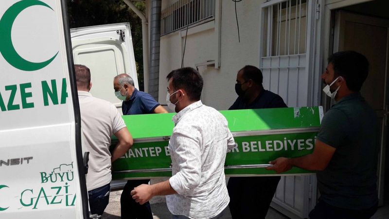 Gaziantep'te tramvay çarpan 17 yaşındaki Deniz, yaşamını yitirdi