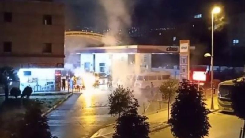 Esenyurt'ta benzinlikte havai fişek atıldı