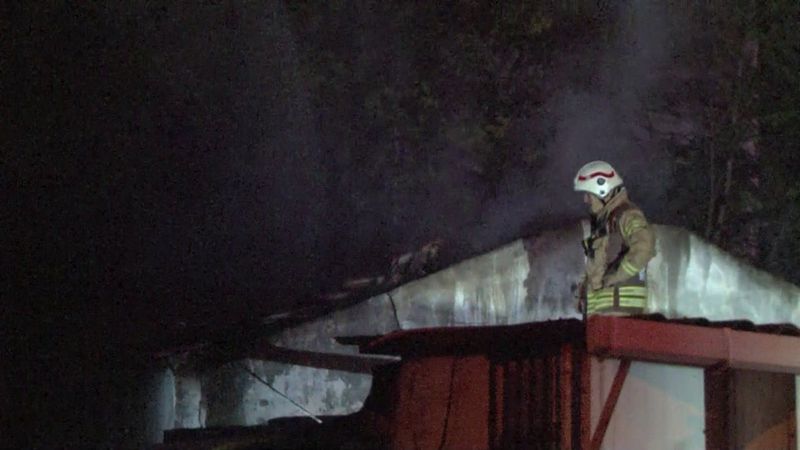 Ümraniye’de bağımlı gençlerin kaldığı metruk binada yangın