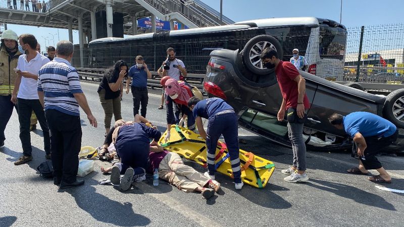 Esenyurt’ta otomobil takla attı