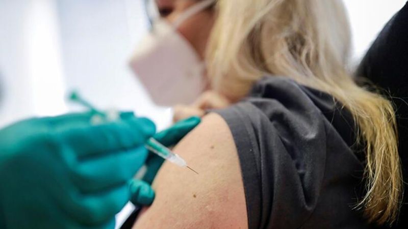 Koronavirüs aşıları regl düzensizliği yapar mı?