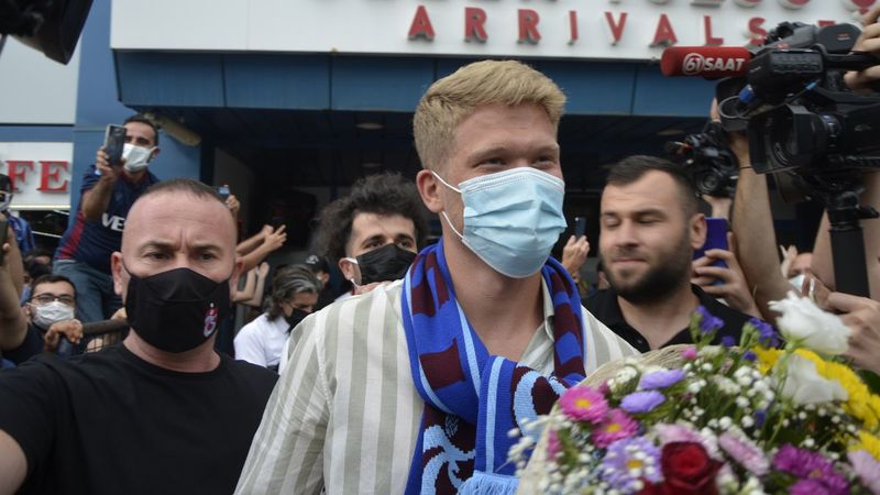 Trabzonspor, Cornelius'u KAP'a duyurdu