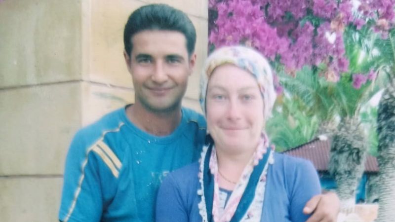 Mersin'de kızıyla evden çıkıp ortadan kayboldu