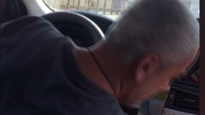 Taksim'de sivil polisi turist sanan taksici cezayı yedi